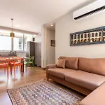 Lapa Checa Guest House